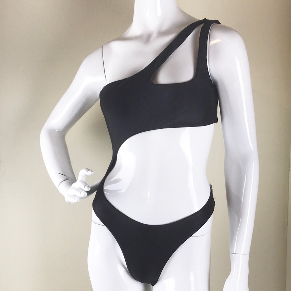 SALE! “Halle” Black Cut Out One Piece Swimsuit - Picture 2 of 7